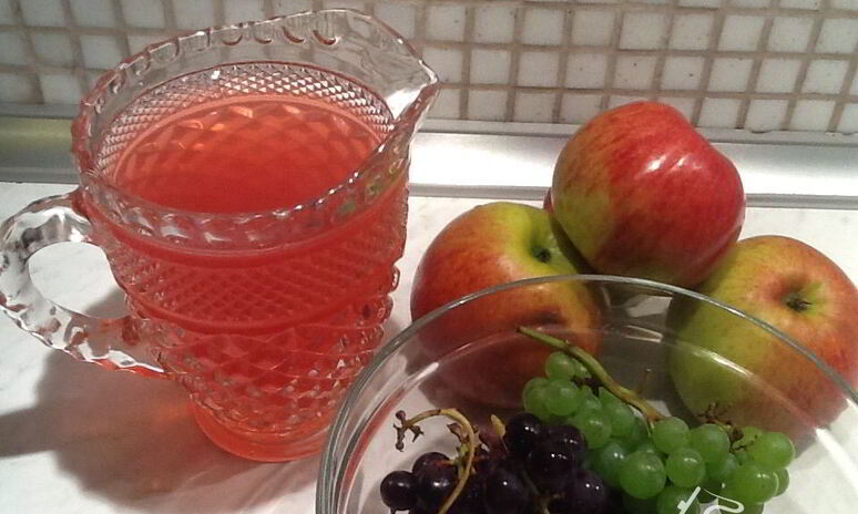 Рецепт компот осенний из яблок и винограда