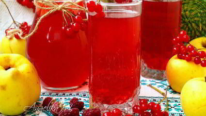 компот с яблоками, малиной, калиной и айвой