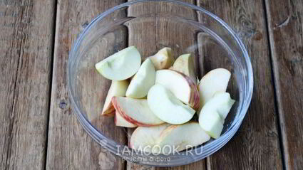 компот с яблоками, сливами и персиками на зиму