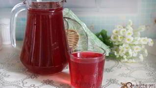 Смородиновый компот с корицей