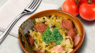 Квашеная капуста с сосиской