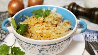 Квашеная капуста жареная на сковороде