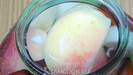 квашеные помидоры в банках