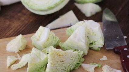 капуста, маринованная кусочками