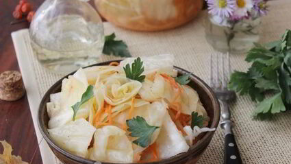 капуста, маринованная кусочками