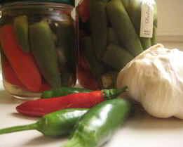 Маринованные перчики Чили