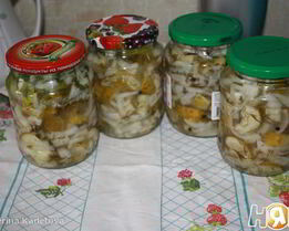 Огурчики маринованные