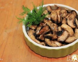 Шампиньоны маринованные в соевом соусе