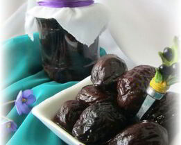 Слива, маринованная к мясу