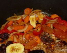 Тушеные сухофрукты