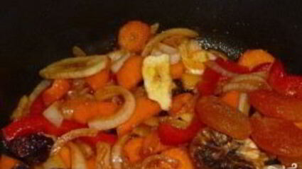 тушеные сухофрукты