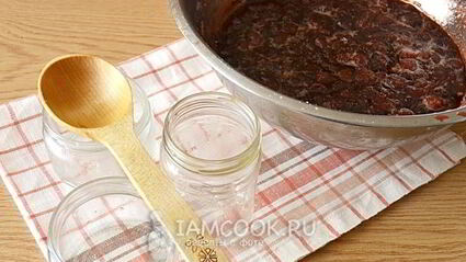 густое варенье из клубники