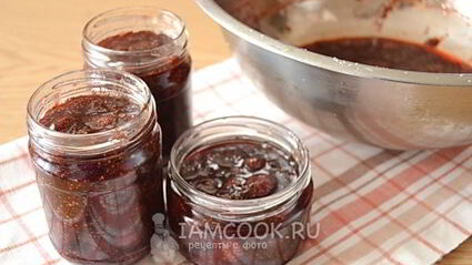 густое варенье из клубники