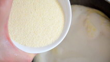 медовые оладушки с домашним сливовым вареньем