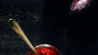 Варенье из слив с орехами