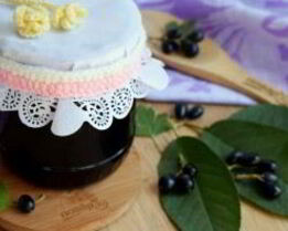 варенье из смородины с листьями вишни