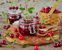 Варенье из вишни с базиликом