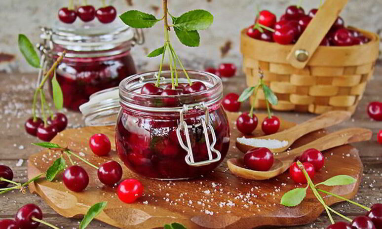 Рецепт варенье из вишни с базиликом