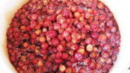 земляничное варенье в сиропе