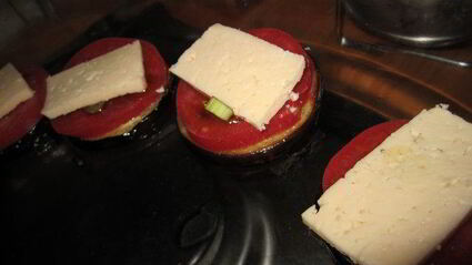 баклажанно-помидорные башенки