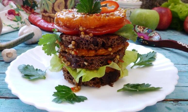 Рецепт бутерброд со стейком из тыквы, ржаным хлебом и пикантным соусом