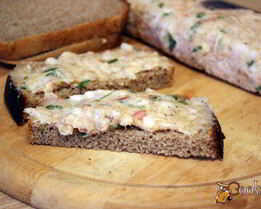 Бутербродная намазка из сала с чесноком