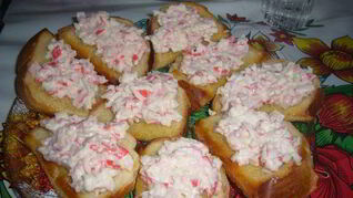 Бутерброды к крабовыми палочками