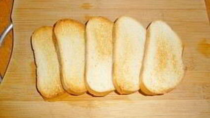 бутерброды с икрой мойвы