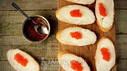 бутерброды с красной икрой