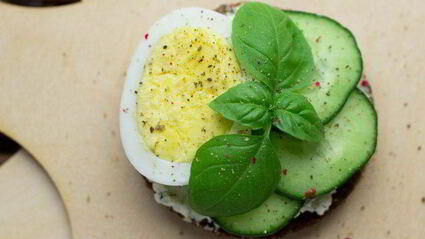 бутерброды с овощами и зеленью