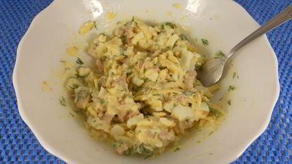 бутерброды с печенью трески и сыром