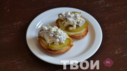 бутерброды с селедкой