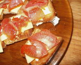 Бутерброды с семгой — Кростини