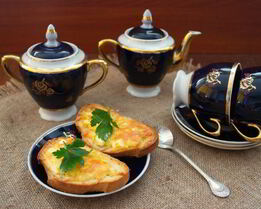 Бутерброды с сыром и чесноком