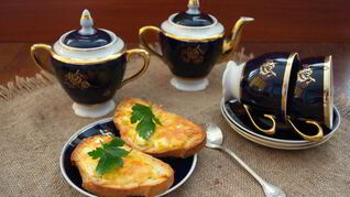 Бутерброды с сыром и чесноком