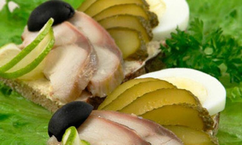 Рецепт бутерброды со скумбрией горячего копчения