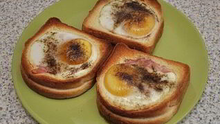 Бутерброды в духовке с яйцом