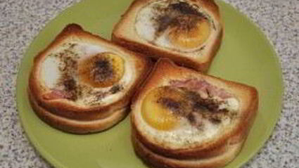 бутерброды в духовке с яйцом