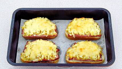 горячие бутерброды с ананасом