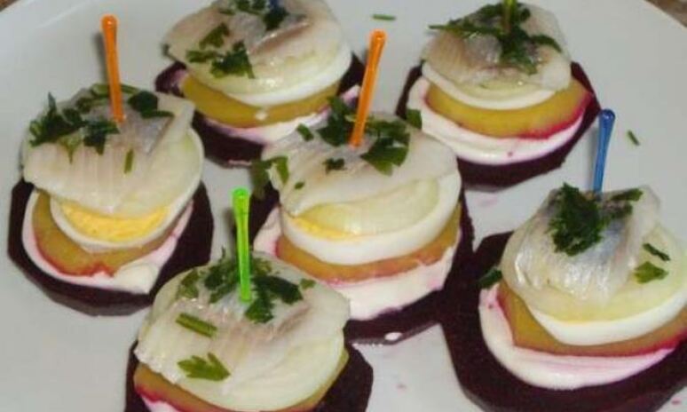 Рецепт овощные бутерброды с сельдью