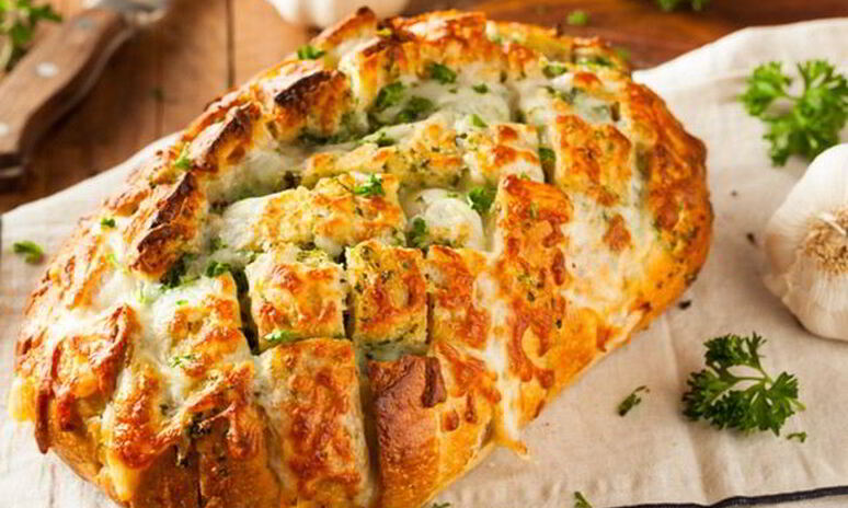 Рецепт румяный бутерброд с чеддером и зеленью