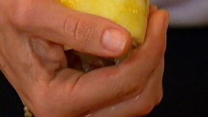 средиземноморский горячий бутерброд с тунцом и артишоками