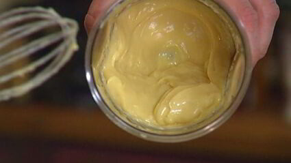 средиземноморский горячий бутерброд с тунцом и артишоками