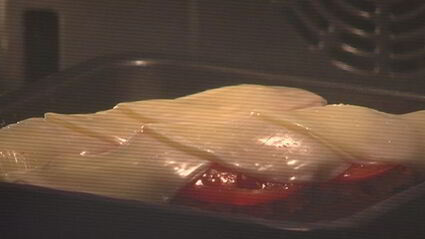 средиземноморский горячий бутерброд с тунцом и артишоками