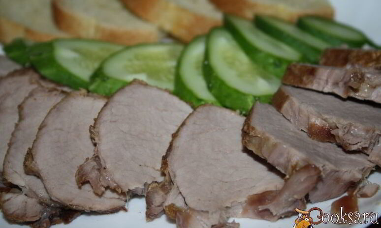 Рецепт свиная вырезка для бутербродов в чесночно-имбирно-соевом маринаде