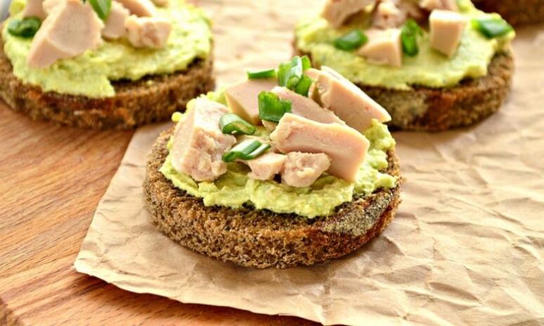 Рецепт закусочные бутерброды с муссом из авокадо