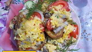 Жареные бутерброды с помидорами майонезом сыром