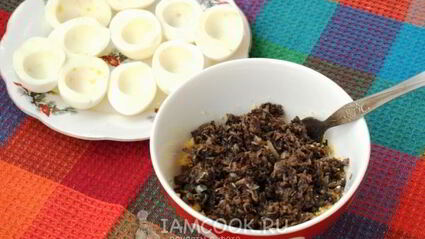 яйца фаршированные грибами