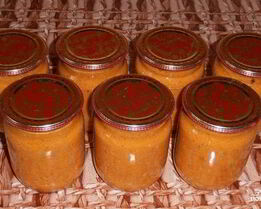 Кабачковая икра с соусом