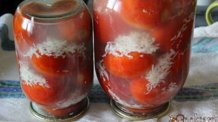 маринованные помидоры с чесноком